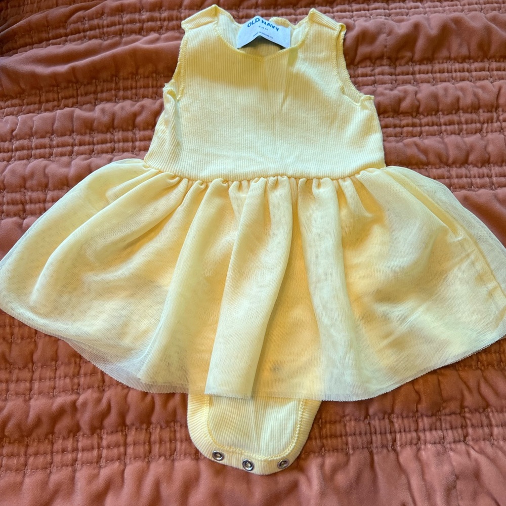 Old Navy Soft Yellow Infant Top